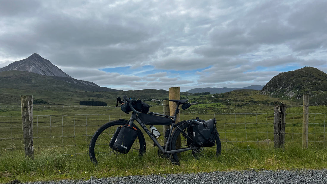 GRENSVERLEGGEND AVONTUUR: LEVEY TEST DE CUBE NUROAD RACE FE